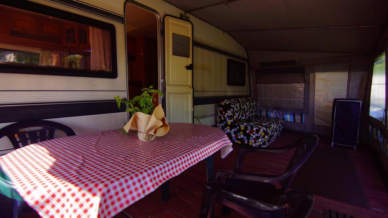 Hotel Sonata Camp à Jastarnia Extérieur photo